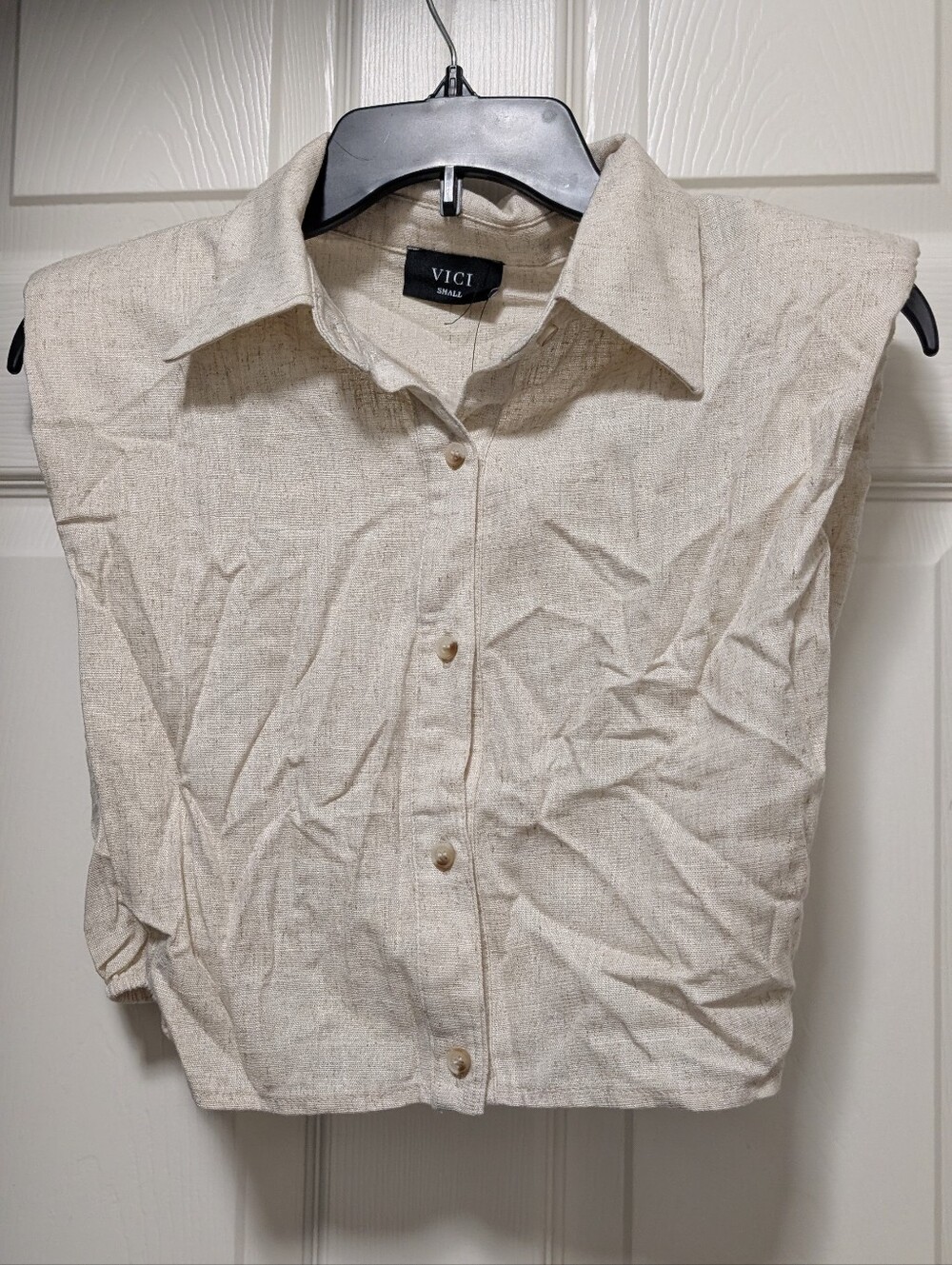 NWOT Vici Padded Shoulder Button Down Tank Top Collar Size Small S Tan Beige